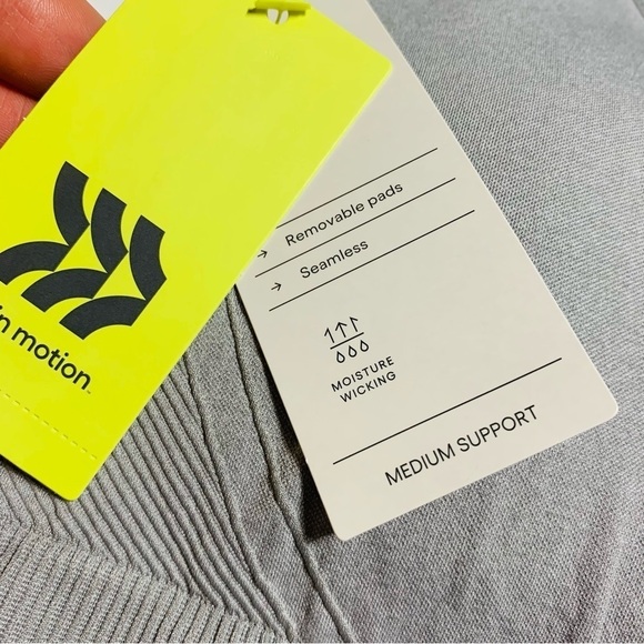 ALL In Motion Medium Support Seamless Racerback Sports Bra - Picture 5 of 7